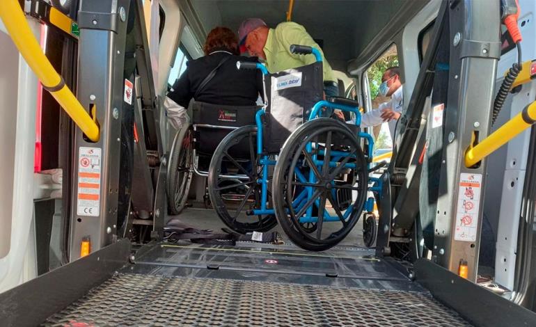 Mantienen transporte para discapacitados
