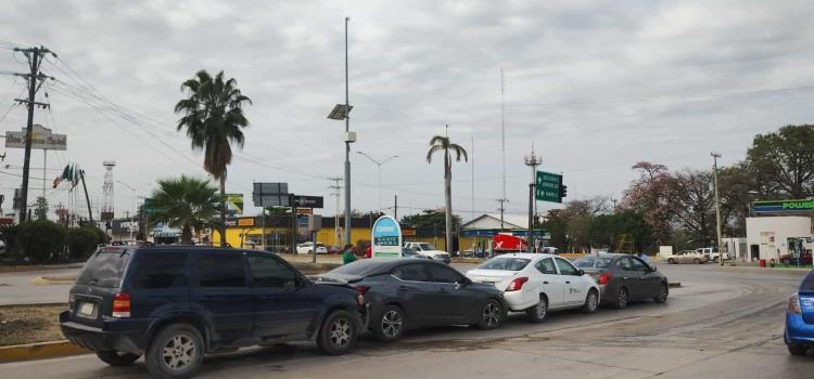 CARAMBOLA EN EL DISTRIBUIDOR VIAL