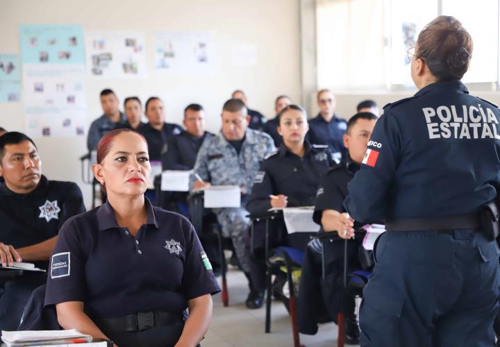 Capacita IFP a policías municipales en programas de Formación Inicial y Competencias Básicas