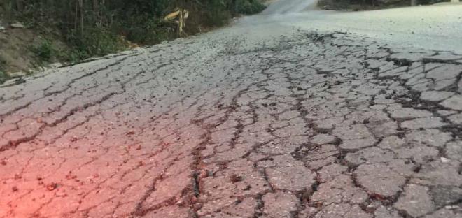 Carretera en vía alterna en Palictla se deteriora