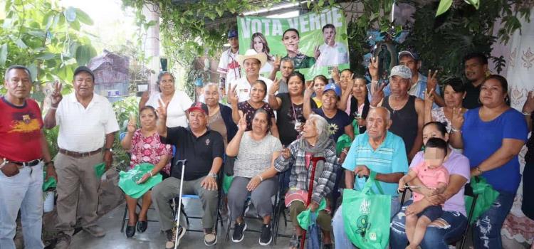 Habitantes le refrendaron apoyo al candidato a Diputado Federal Óscar Bautista Villegas