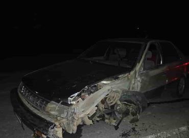 Se impactan coche vs. camión en el Ranchito