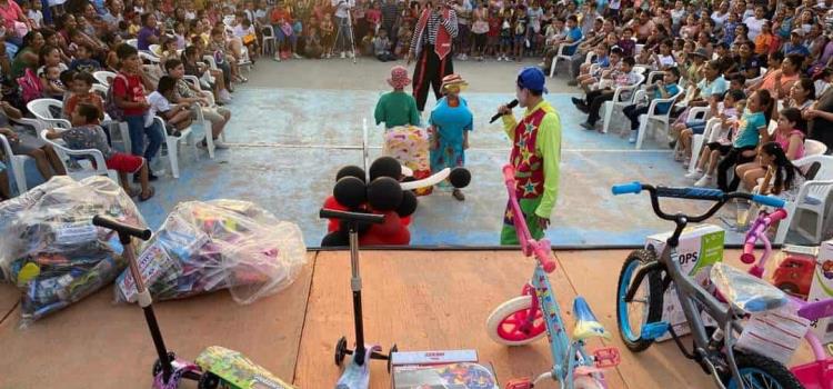 Gran festival del "Día del Niño"