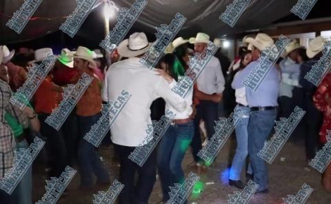 ¡Asesin4n a 2 al salir de un baile!
