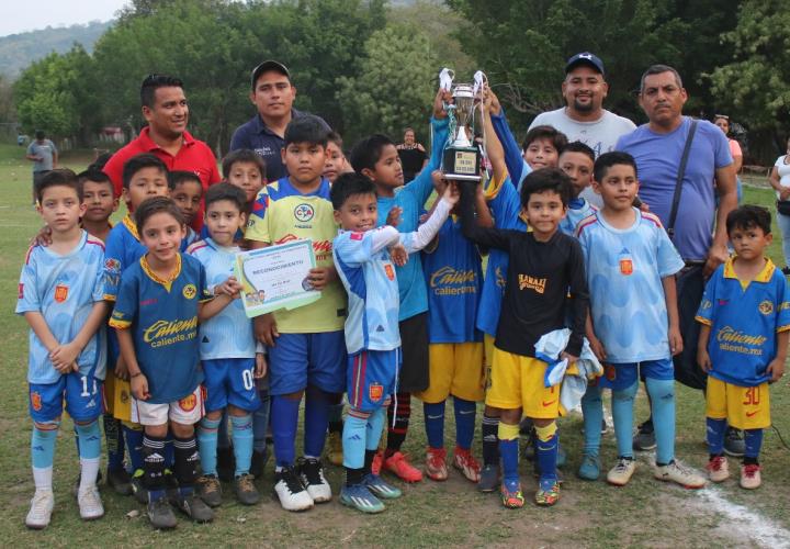 Chapulhuacanito ganó la copa de día del niño en ambientazo