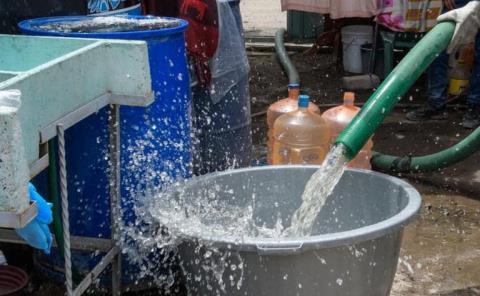 Extremar medidas  de ahorro de agua
