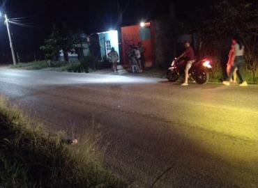 Derrapan en moto y terminan heridos en Chapulhuacanito