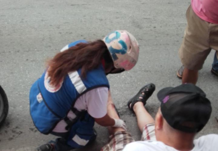 Choque de motocicletas deja dos lesionados en Tamazunchale