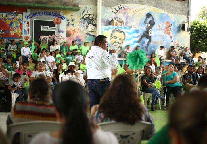 Mujeres fortalecen proyecto de Adelaido Cabañas 