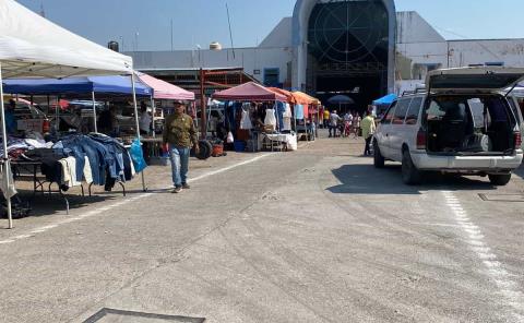 Poca afluenciaen los tianguis 
