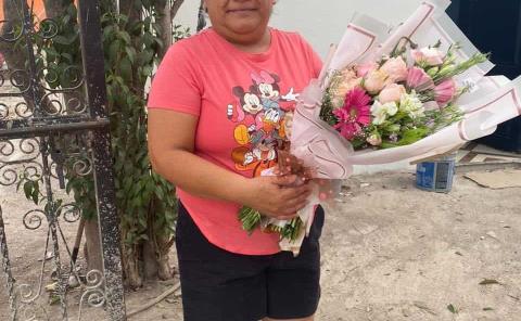 Flores recibió Ana Vizcaíno
