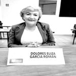 Dolores Eliza García Román... Abajo.  
