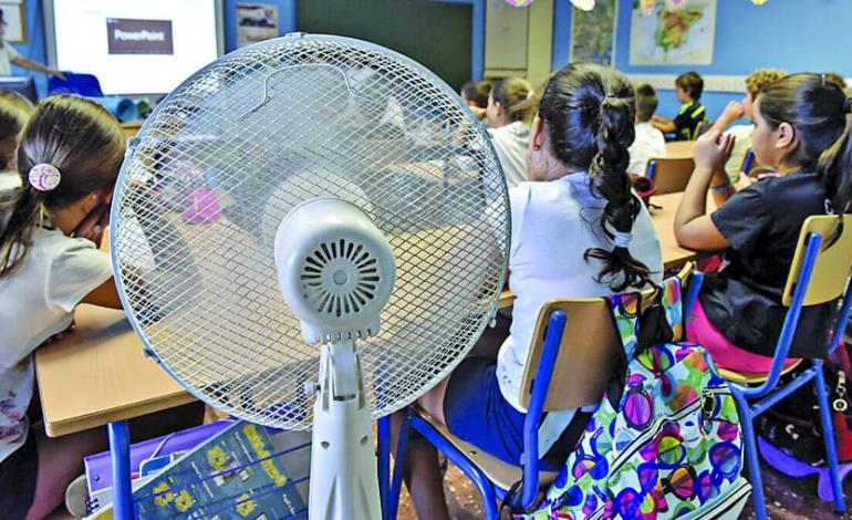 70% de escuelas sin "aire acondicionado"