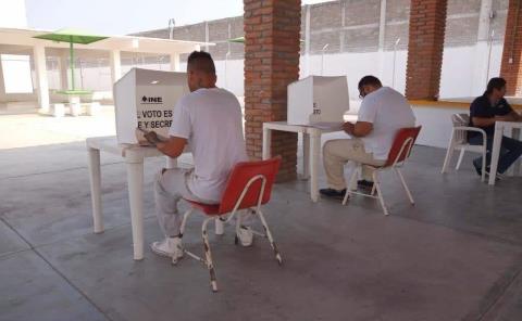 83 personas votaron en El Penal de Rioverde   
