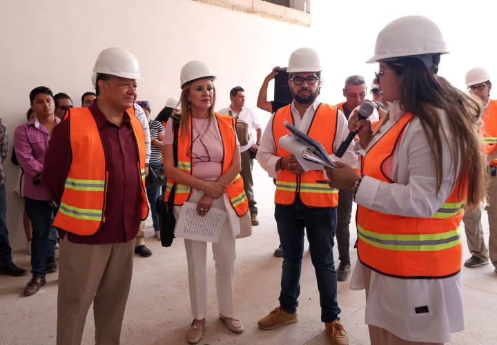 Vigilan avances en la infraestructura hospitalaria de la región Actopan