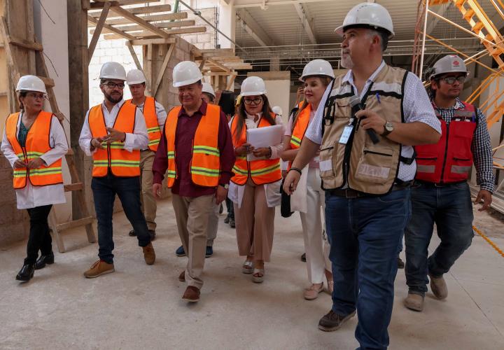 Vigilan avances en la infraestructura hospitalaria de la región Actopan