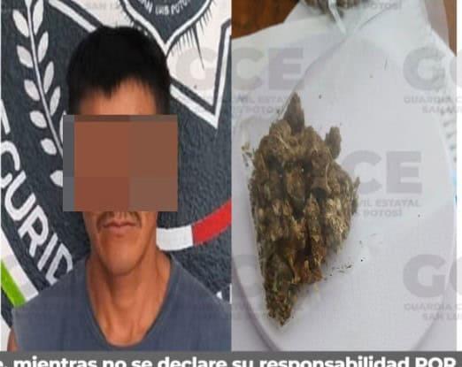 Apresado con bolsa de "mota"