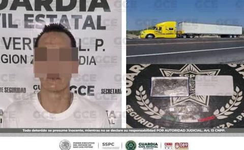 Camionero detenido Con 5 dosis de "cristal" 
