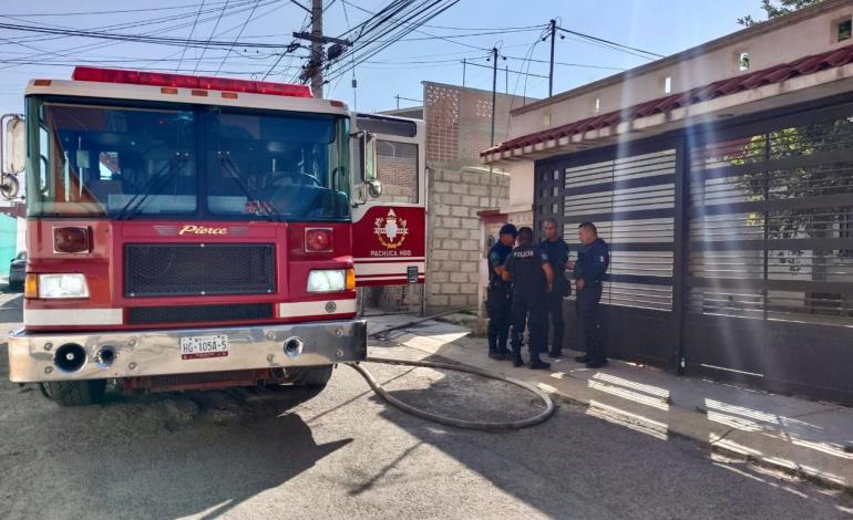 Bomberos sofocan incendio en vivienda