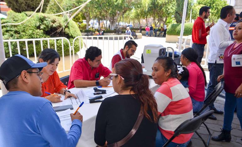 CEDSPI integra atención a salud visual en la Feria de Servicios de Gobierno Itinerante