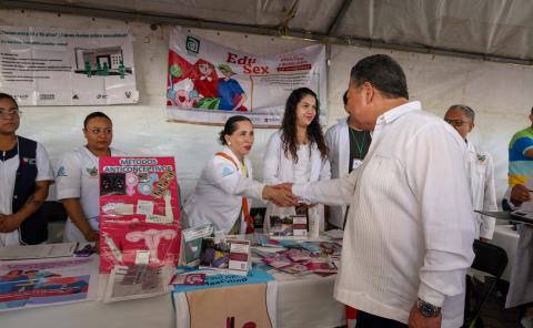 Recorrido por planteles educativos de la región del Altiplano