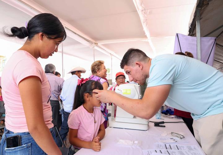 Gobernador de Hidalgo supervisa funcionamiento del Centro de Salud de Zacualtipán