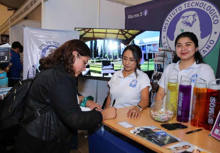 Jóvenes hidalguenses conocieron diversas ofertas académicas en Feria Educativa