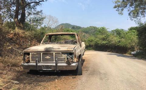 Camioneta quedó calcinada