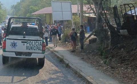 Motociclista vs. camioneta; un lesionado