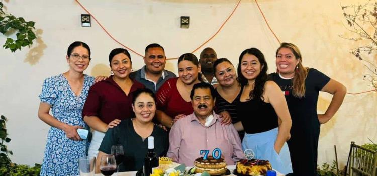 El Doctor Araiza festejó su cumple