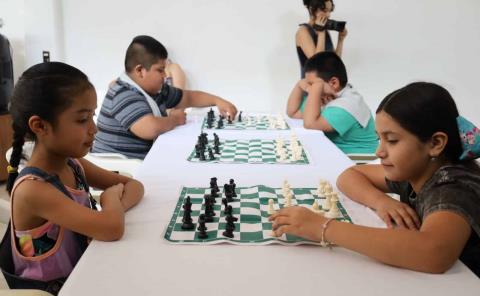 Destacada participación en torneo infantil de ajedrez
