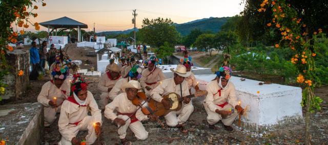 Artesanos buscan mercados foráneos 