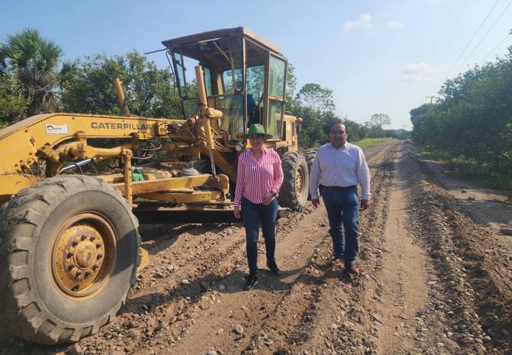 Supervisa alcaldesa avances de la carretera Chimimexco – El Hulero