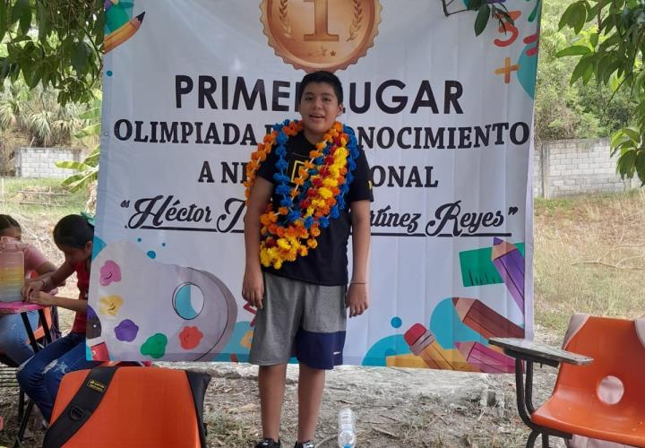 Héctor Joseph Martínez ganó Olimpiada de Conocimiento