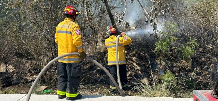 Controlaron otro  Incendio de pastizal   