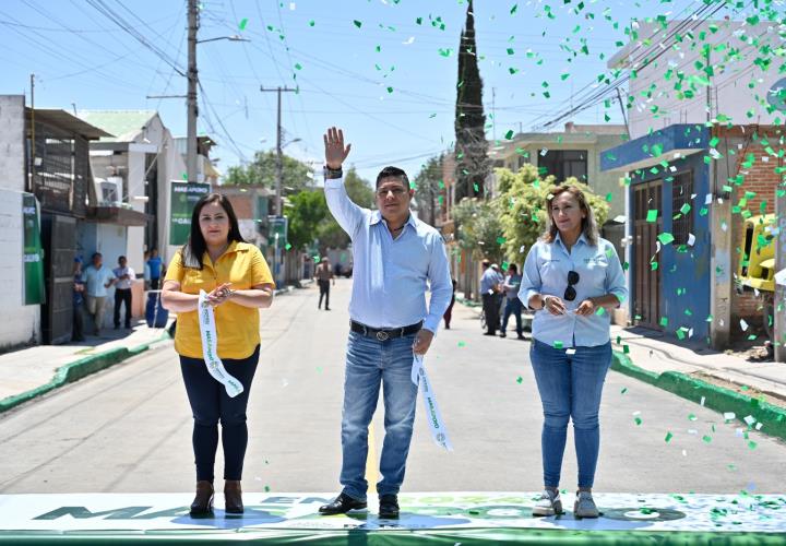 Inaugura Calle 99 Ricardo Gallardo 