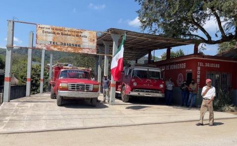 Bomberos, funcionan con muchas carencias 
