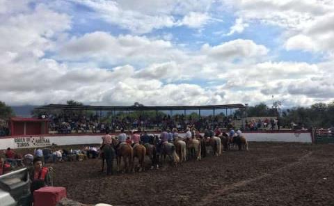 Acierto, que en jaripeos haya una ambulancia 
