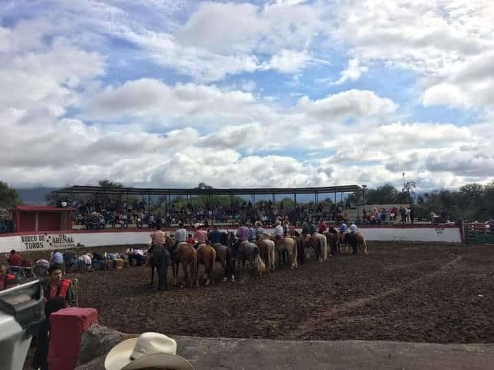 Acierto, que en jaripeos haya una ambulancia 