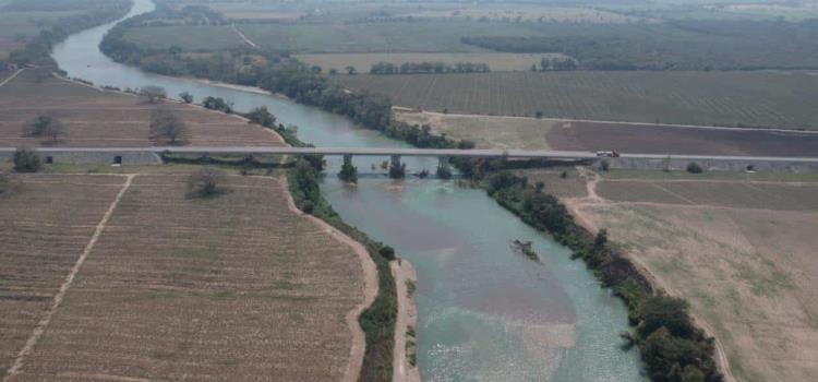 Agua salada en los ríos   