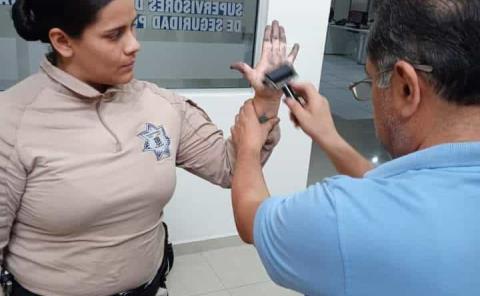 Alcaldías deben tener policías certificados
