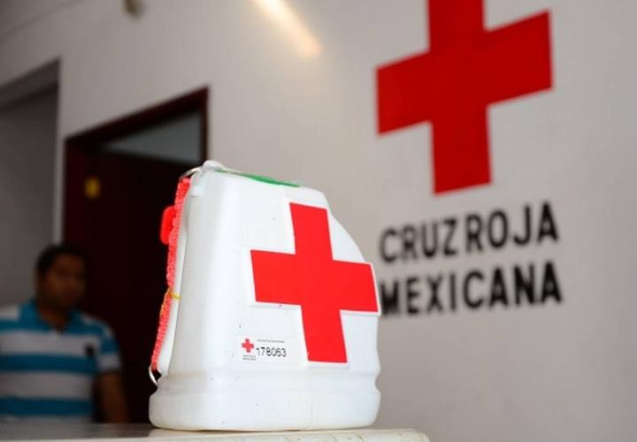 Entregaron aportación a Cruz Roja Mexicana