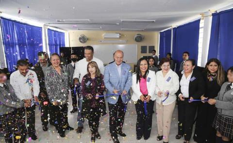 Inauguró Natividad Castrejón aula de cómputo en secundaria "Nezahualcóyotl" de Tlahuelilpan