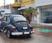 Camioneta chocó contra un “vocho”