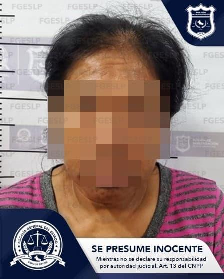 MUJER MATÓ A PEDRADAS