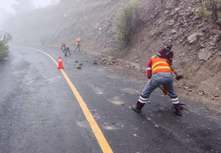 Red carretera estatal registra derrumbes, ninguno de consideración: SIPDUS