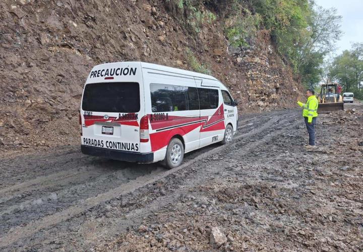 Red carretera estatal registra derrumbes, ninguno de consideración: SIPDUS