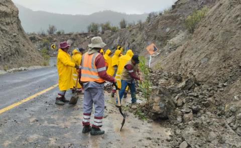 Red carretera estatal registra derrumbes, ninguno de consideración: SIPDUS