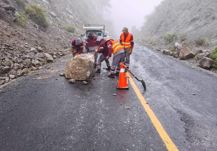 Red carretera estatal registra derrumbes, ninguno de consideración: SIPDUS