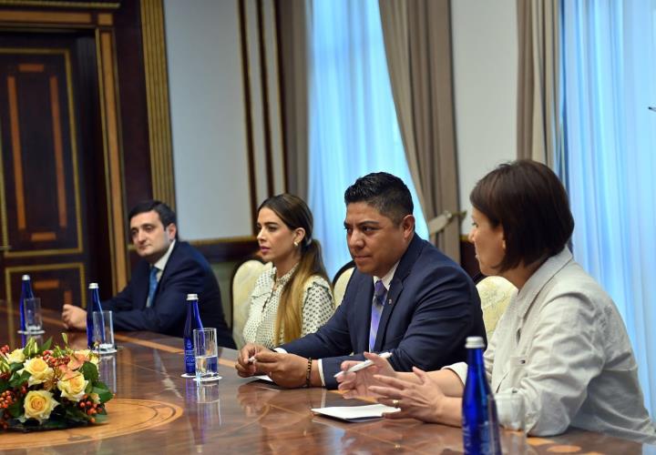 Gobernador y presidente de Armenia estudian inversión para SLP